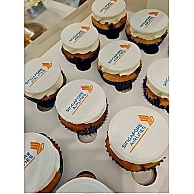 corporate_cup_cakes_6_95each