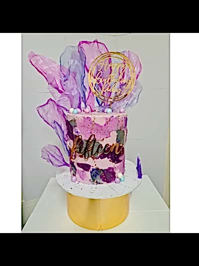 euphoria_birthday_cake