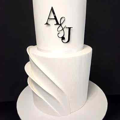 Engagement Cakes 7